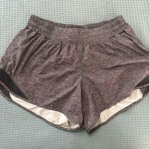 Lululemon Hotty Hot Short - 4 inch